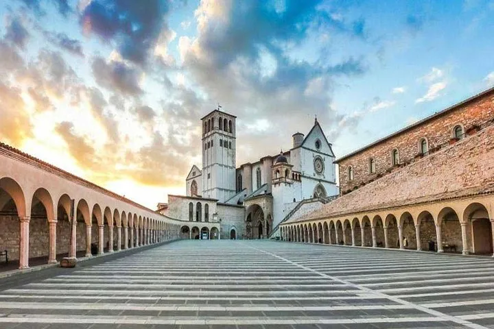 Private Arrival Transfer: Rome Hotels or Fiumicino Airport to Umbria Hotels