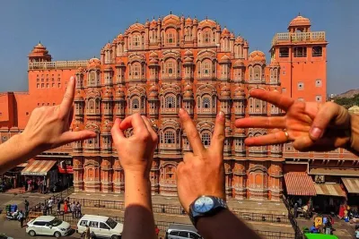 7 Days Golden Triangle Tour with Temples : Delhi Agra Jaipur