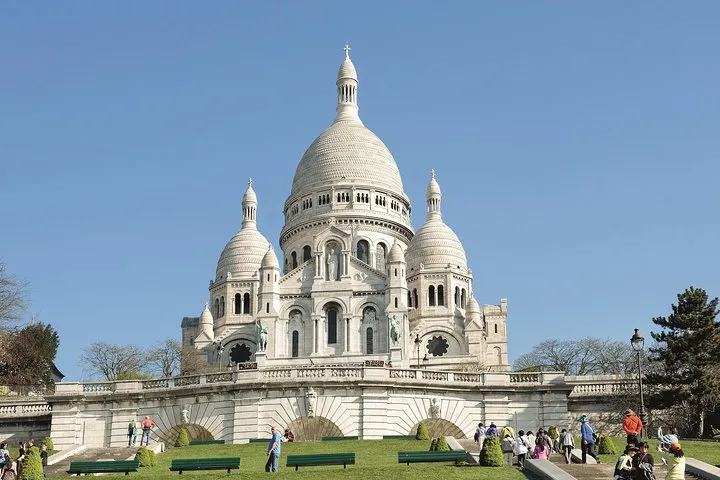 Private Montmartre walking tour