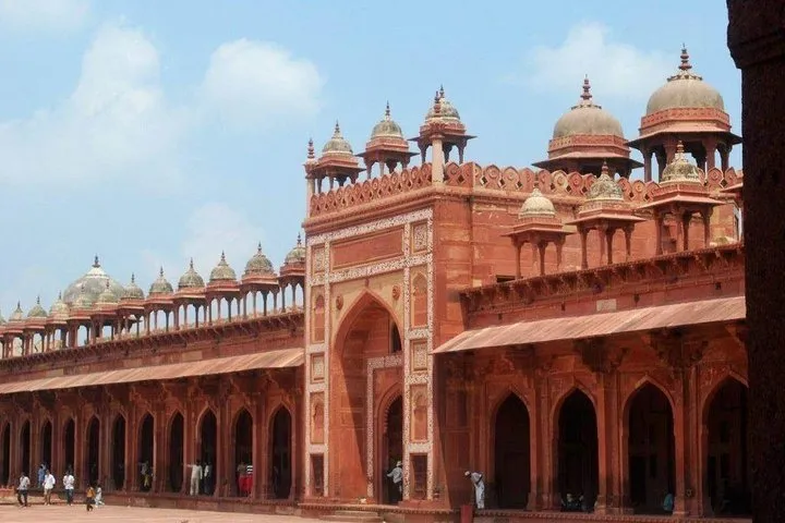 Best highlights of Jaipur - Same Day Agra Jaipur Tour by AC Car
