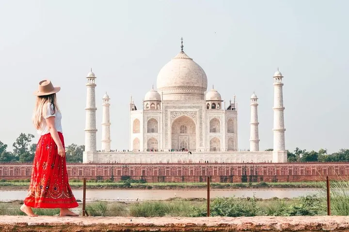 From Delhi : 4 Days Delhi , Agra and Jaipur Tour