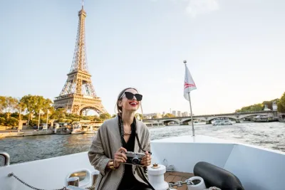 Seine River Guided Cruise Champagne Option by Vedettes de Paris