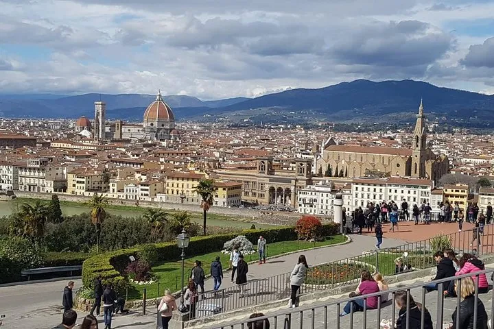 PrivateTransfer fromRome to Florence:Luxury Mercedes Door to Door
