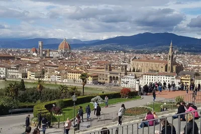 PrivateTransfer fromRome to Florence:Luxury Mercedes Door to Door