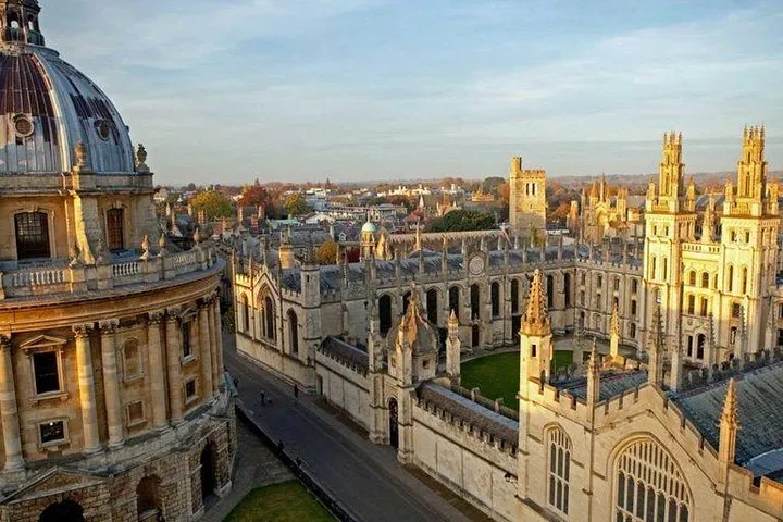 Private driver tours to Cotswolds, Blenheim Palace, or Oxford