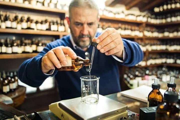 Fashion, jewels, perfumes: the luxury side of Florence