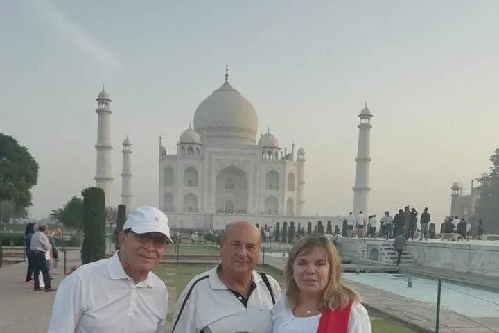 Private Custom Tour: Agra Sightseeing with Guide