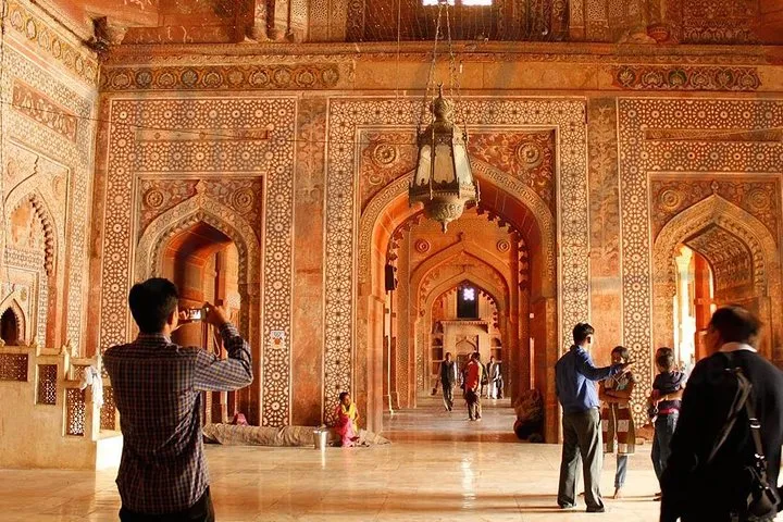 Private Custom Excursion Tour to Fatehpur Sikri from Agra with Guide