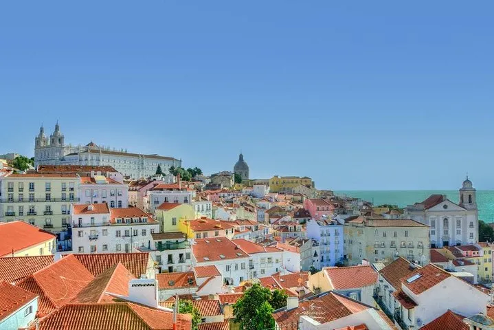 Lisbon Private transfer to Seville with Optional Evora stop