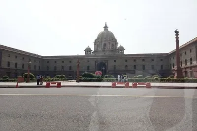 Delhi City Sightseeing Tour In a Private Car With Safe & Reliable Driver