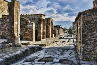 Pompeii and Herculaneum Private Day Tour from Rome with Lunch