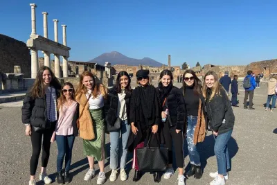 All-Inclusive Pompeii Tour with Guide, Lunch and Ticket from Rome