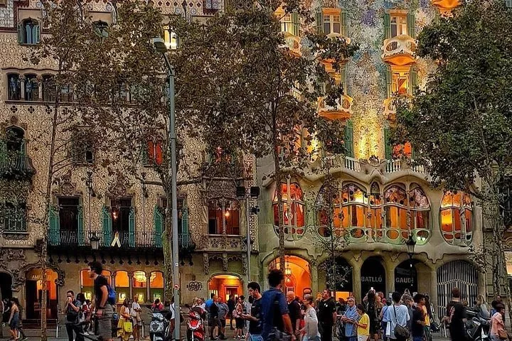 Explore Barcelona with a Private Gaudí Experience