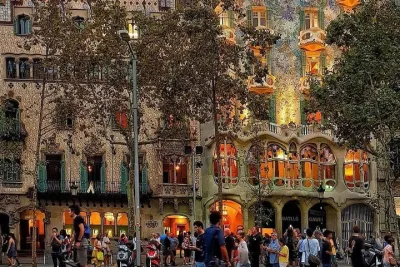 Explore Barcelona with a Private Gaudí Experience
