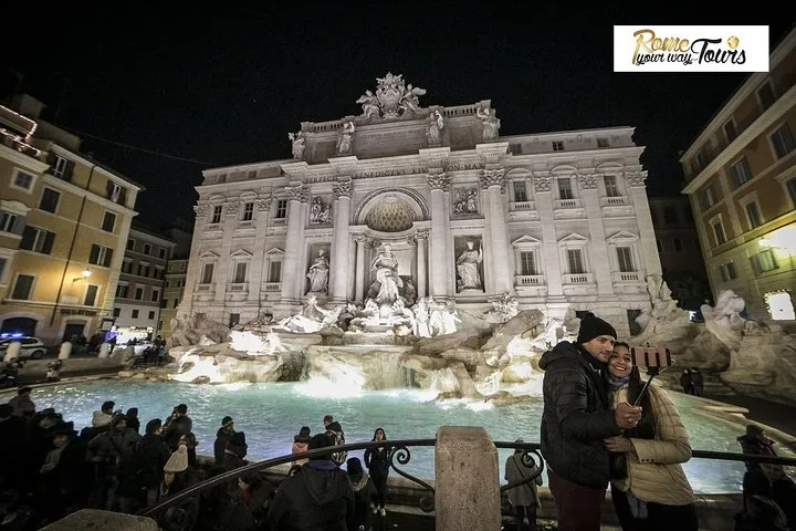 Rome Evening Panoramic Walking Tour Including Trevi Fountain and Spanish Steps