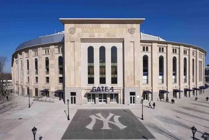 Contrasts of New York Tour: Harlem, The Bronx, Queens, and Brooklyn