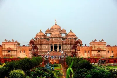 Half Day Private Delhi Temples and Spiritual Sites Tour