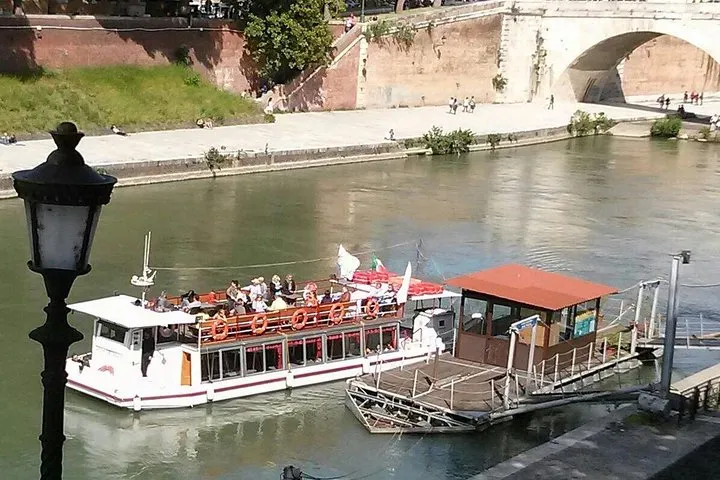 Aperitif On The Tiber