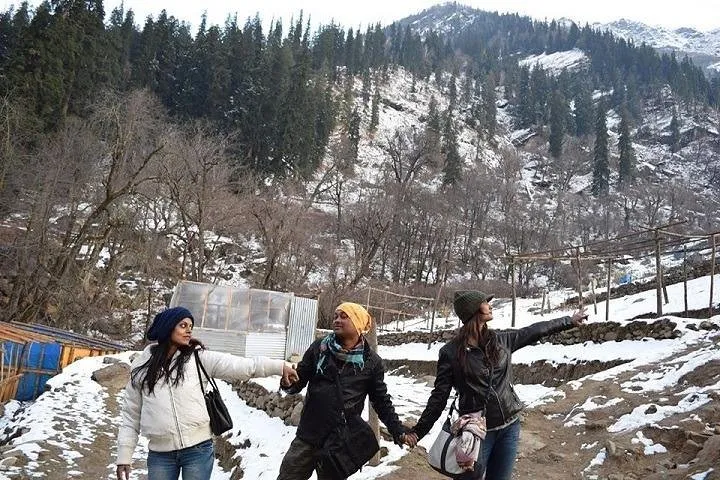 5-Day Kashmir Tour from Srinagar with Accommodation