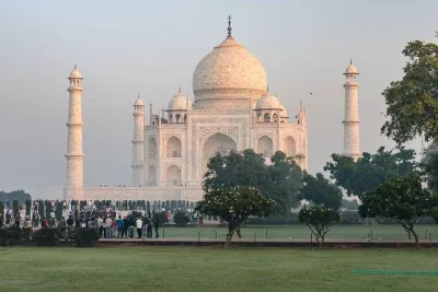 Sunrise Taj Mahal Tour from Delhi With Guide