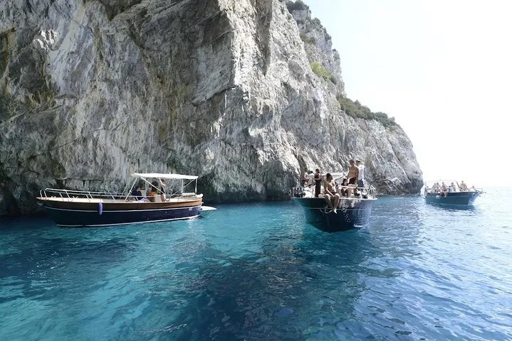 Capri Island Small Group Boat Tour from Rome by Train