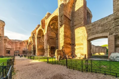 Rome 4hr Bike Hire with Entrance to the Baths of Caracalla