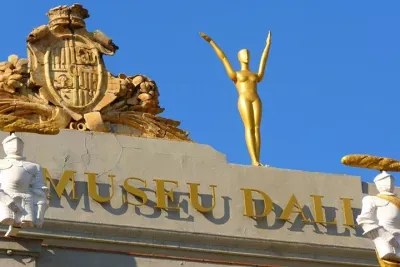 Private Tour to Museum Dalí (Figueres)