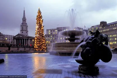 London Sights and Sounds on Christmas Day Afternoon Guided Tour