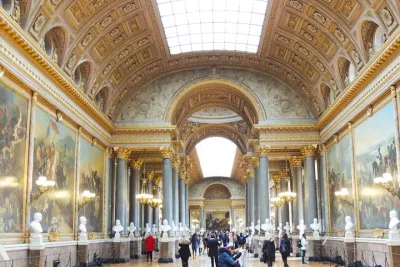 Versailles Small Group Guided Tour with Tranportation from Paris