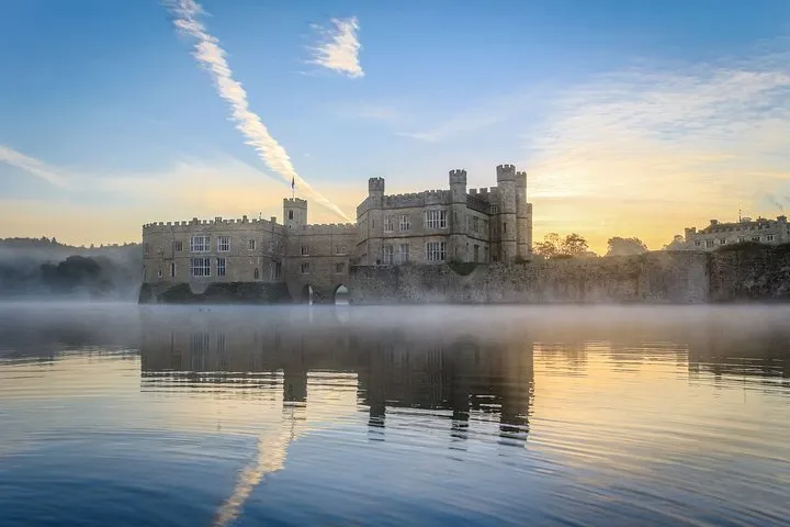 Leeds Castle, Canterbury Christmas Market, Dover & Greenwich on Christmas Eve