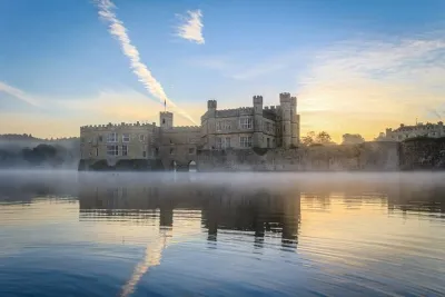 Leeds Castle, Canterbury Christmas Market, Dover & Greenwich on Christmas Eve