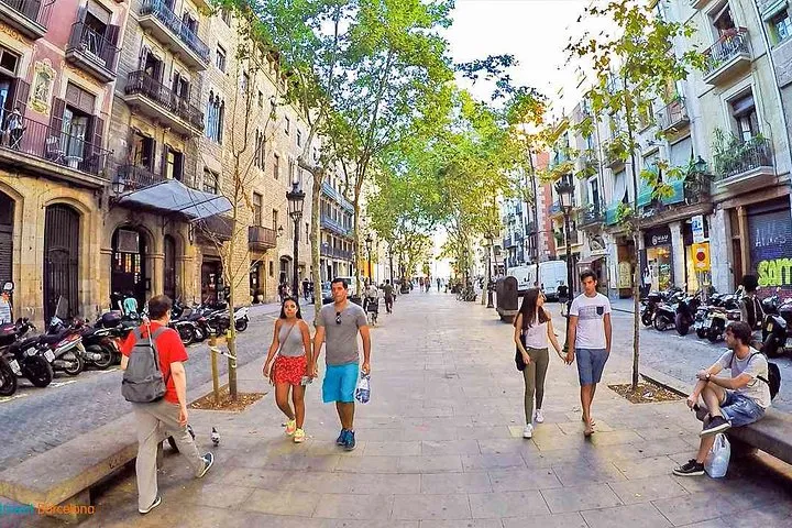 Barcelona City Kickstart: Private Tour