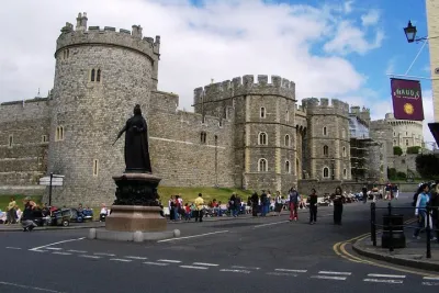 Royal Windsor Castle Tour Executive Private Vehicle