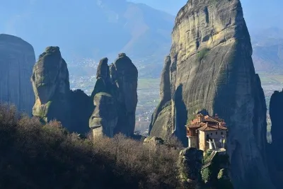 Meteora Monasteries & Thermopylae - Private Full Day Tour from Athens