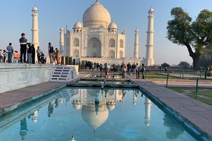 Safe Private Transfer From New Delhi Airport or Hotel to Agra