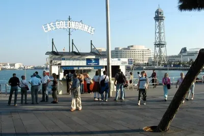 Las Golondrinas Barcelona 60-min Boat Tour