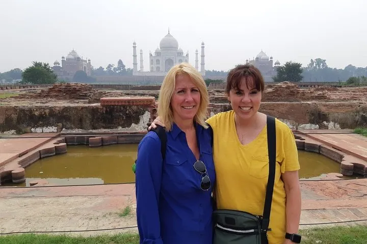 Taj Mahal Tour With Fatehpur Sikri by Shatabdi Express Train