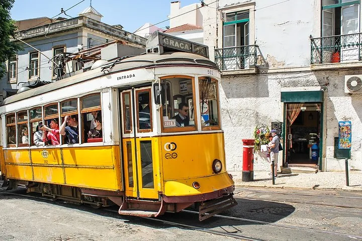 Private Tour to Cosmopolitan Lisbon Past and Present