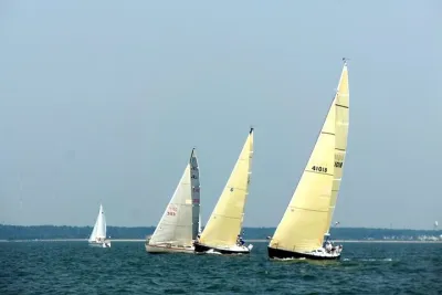 Private 2-Hour Beginner Power Boating Course In Mumbai Harbor