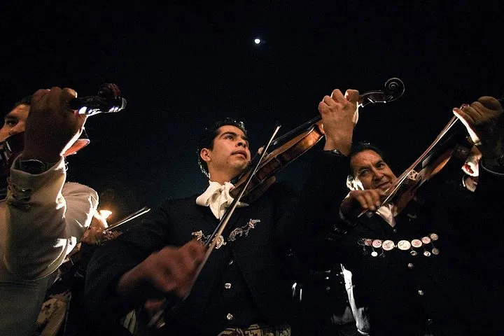 Mariachi Night in Garibaldi and Dinner at Bellini