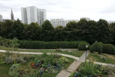 Flâneurs of Belleville: A Self-Guided Audio Tour of the Neighbourhood's Art