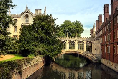 Oxford, Stratford-upon-Avon, Cotswolds & Warwick Castle Day Trip