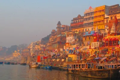 Private Transfer : Agra to Varanasi by Car