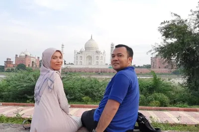 Taj Mahal Tour For couple