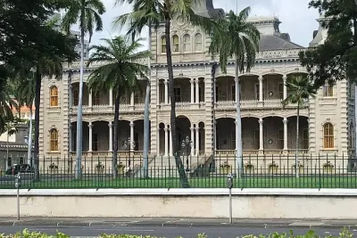 Private Pearl Harbor and Honolulu City Tour