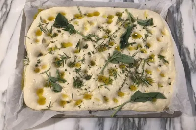 Semi-Private Gluten-Free Cooking Class in Florence with wine