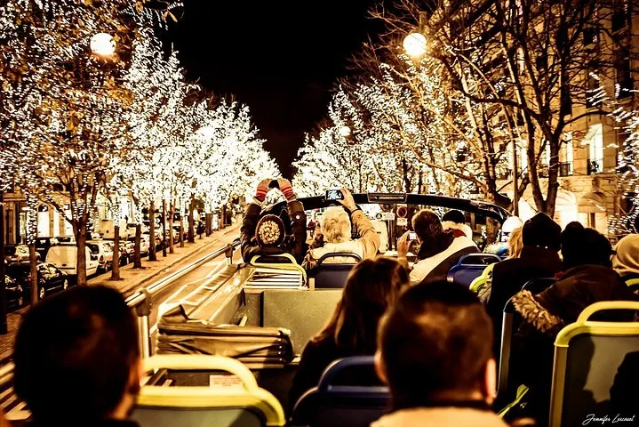Paris Tootbus Festive Christmas Lights Tour