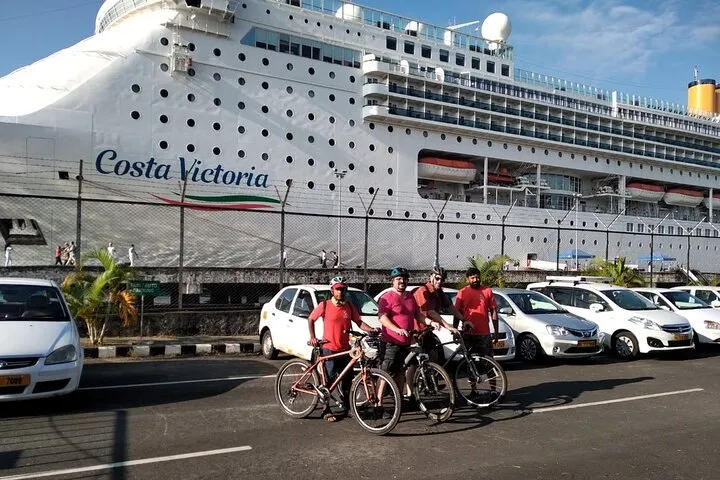 Fort Kochi Bike Tour with Pickup from Cruise Ships