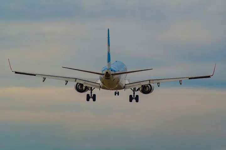 Barcelona Private Transfer: Cruise Port to Barcelona Airport