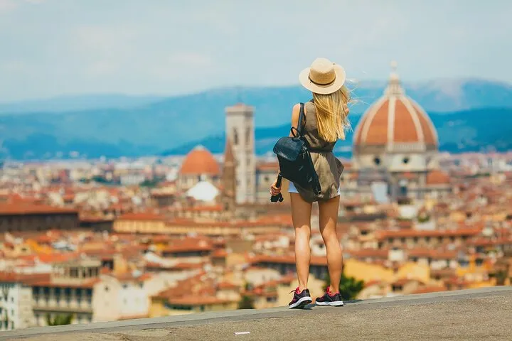 Private Transfer from SMN Train Station to Florence